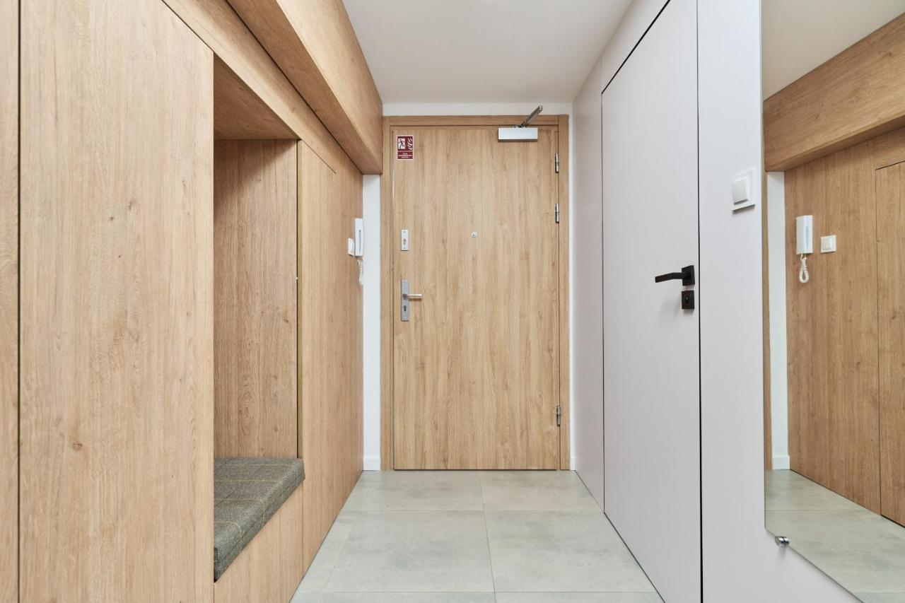 Apartament Mezzanine Studio Zarembowicza Wrocław Airport by Renters Zewnętrze zdjęcie
