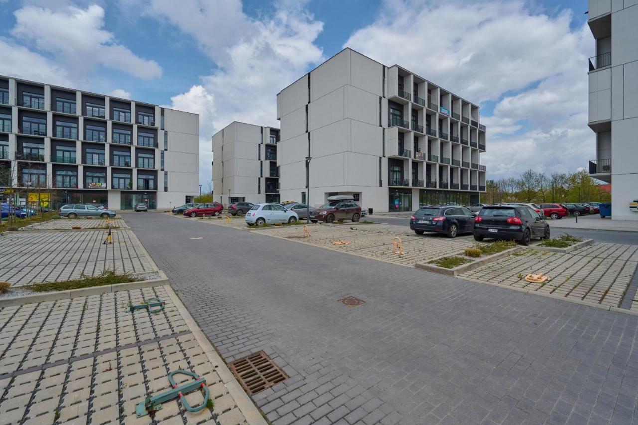 Apartament Mezzanine Studio Zarembowicza Wrocław Airport by Renters Zewnętrze zdjęcie