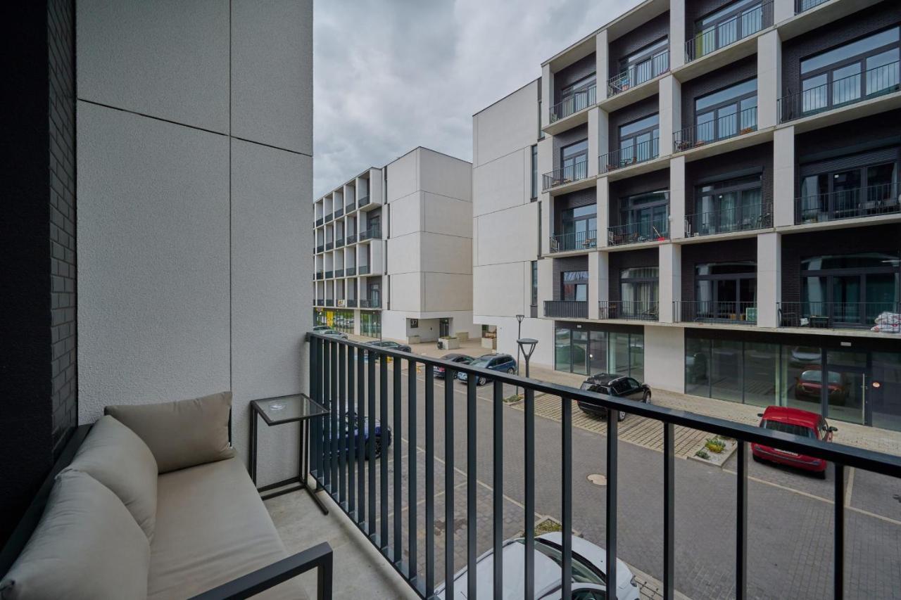 Apartament Mezzanine Studio Zarembowicza Wrocław Airport by Renters Zewnętrze zdjęcie