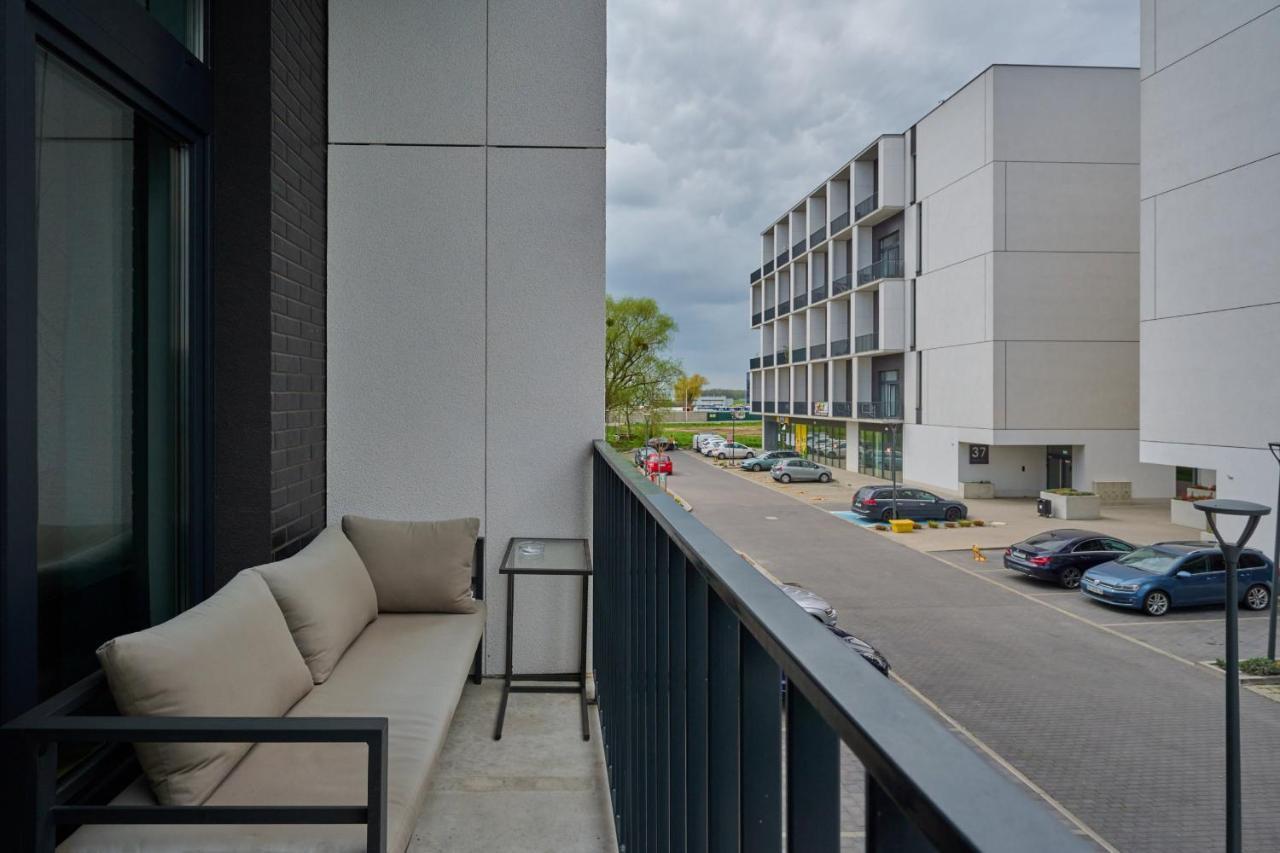 Apartament Mezzanine Studio Zarembowicza Wrocław Airport by Renters Zewnętrze zdjęcie